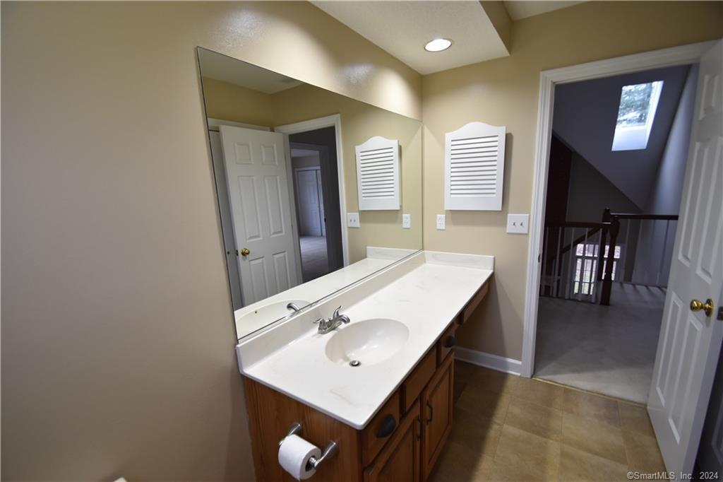41 Sagewood Lane Windsor CT 06095