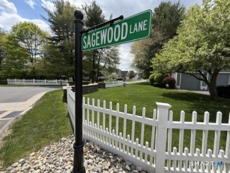 41 Sagewood Lane Windsor CT 06095