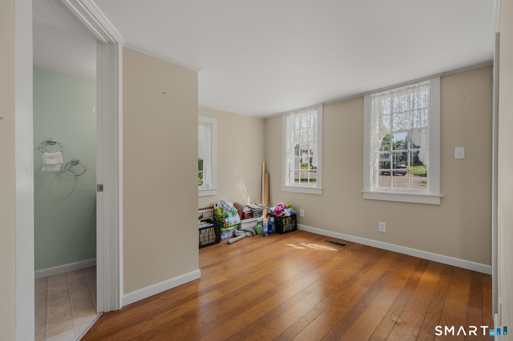 28 Church Lane East Lyme CT 06333