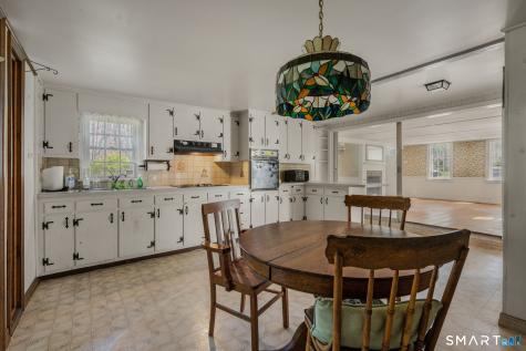 28 Church Lane East Lyme CT 06333