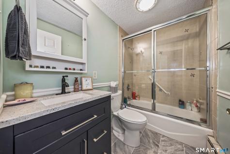 123 Fisher Road Middletown CT 06457