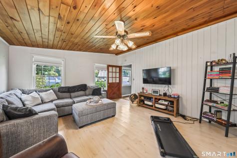 123 Fisher Road Middletown CT 06457