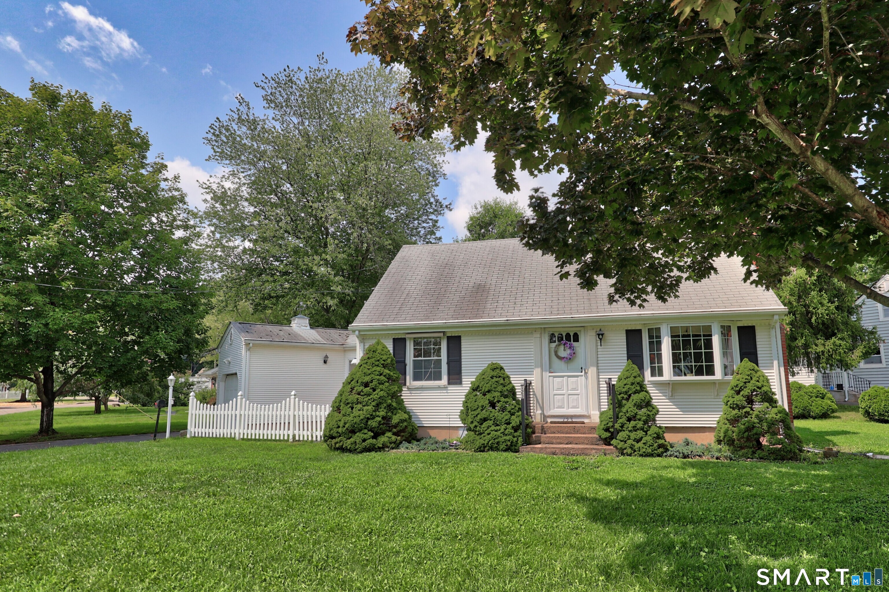 123 Fisher Road Middletown CT 06457