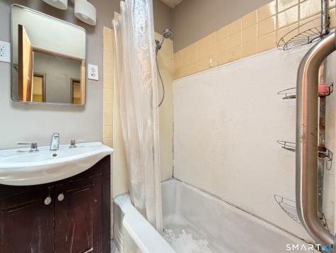 136 Forest Road Milford CT 06461