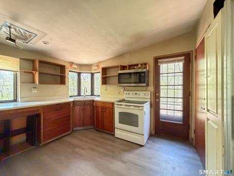 136 Forest Road Milford CT 06461