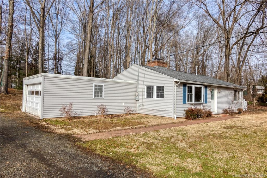 10 Old Hickory Lane Branford CT 06405
