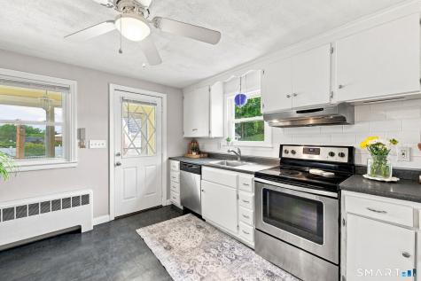 14 Oleary Drive Manchester CT 06040