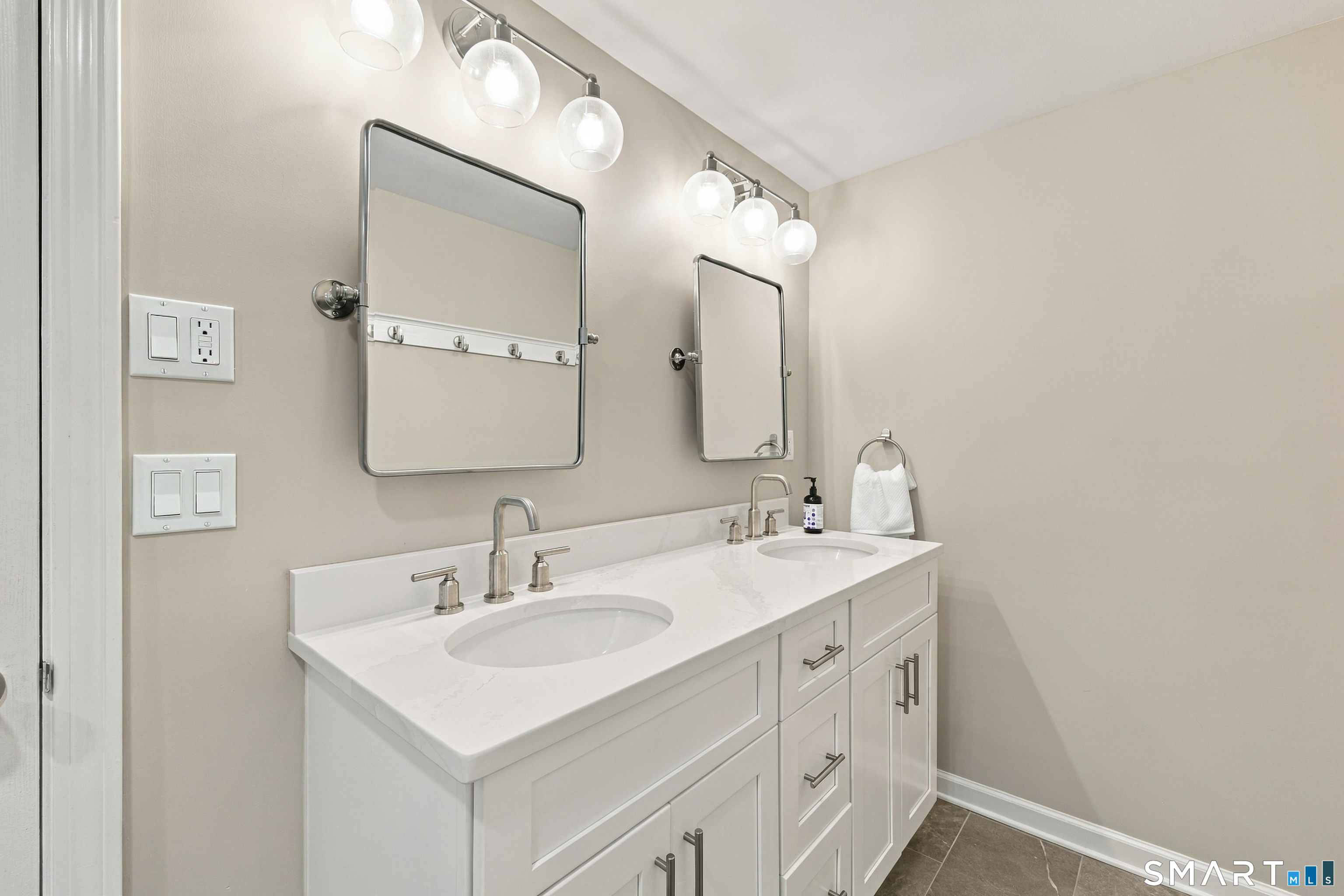 88 Parsons Drive West Hartford CT 06117