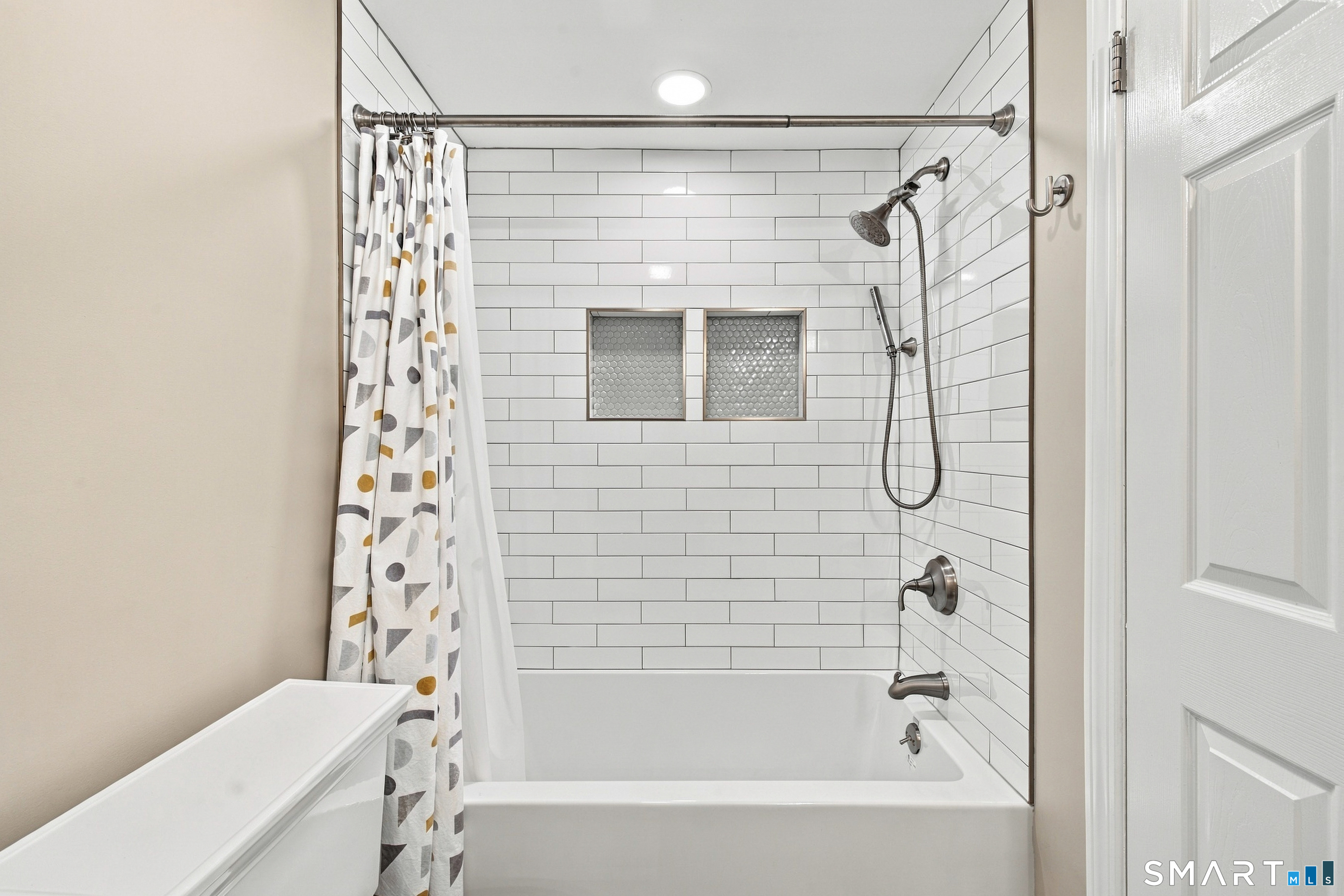 88 Parsons Drive West Hartford CT 06117