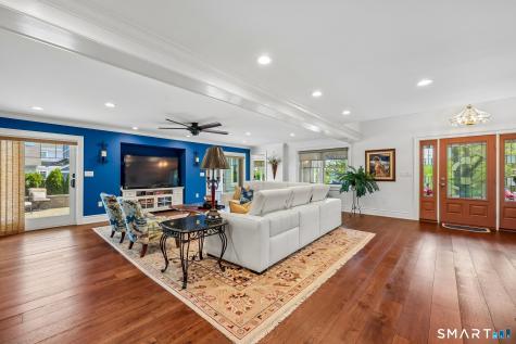 15 Lake Shore Drive East Lyme CT 06333