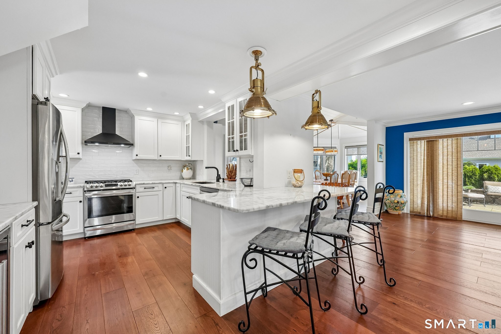 15 Lake Shore Drive East Lyme CT 06333