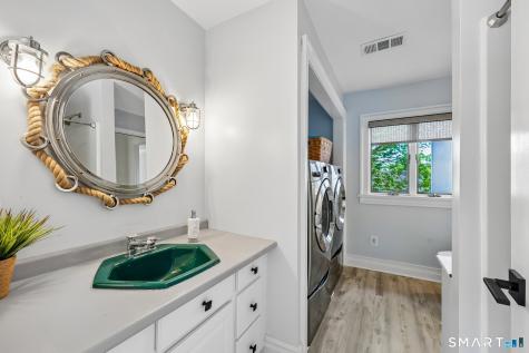15 Lake Shore Drive East Lyme CT 06333