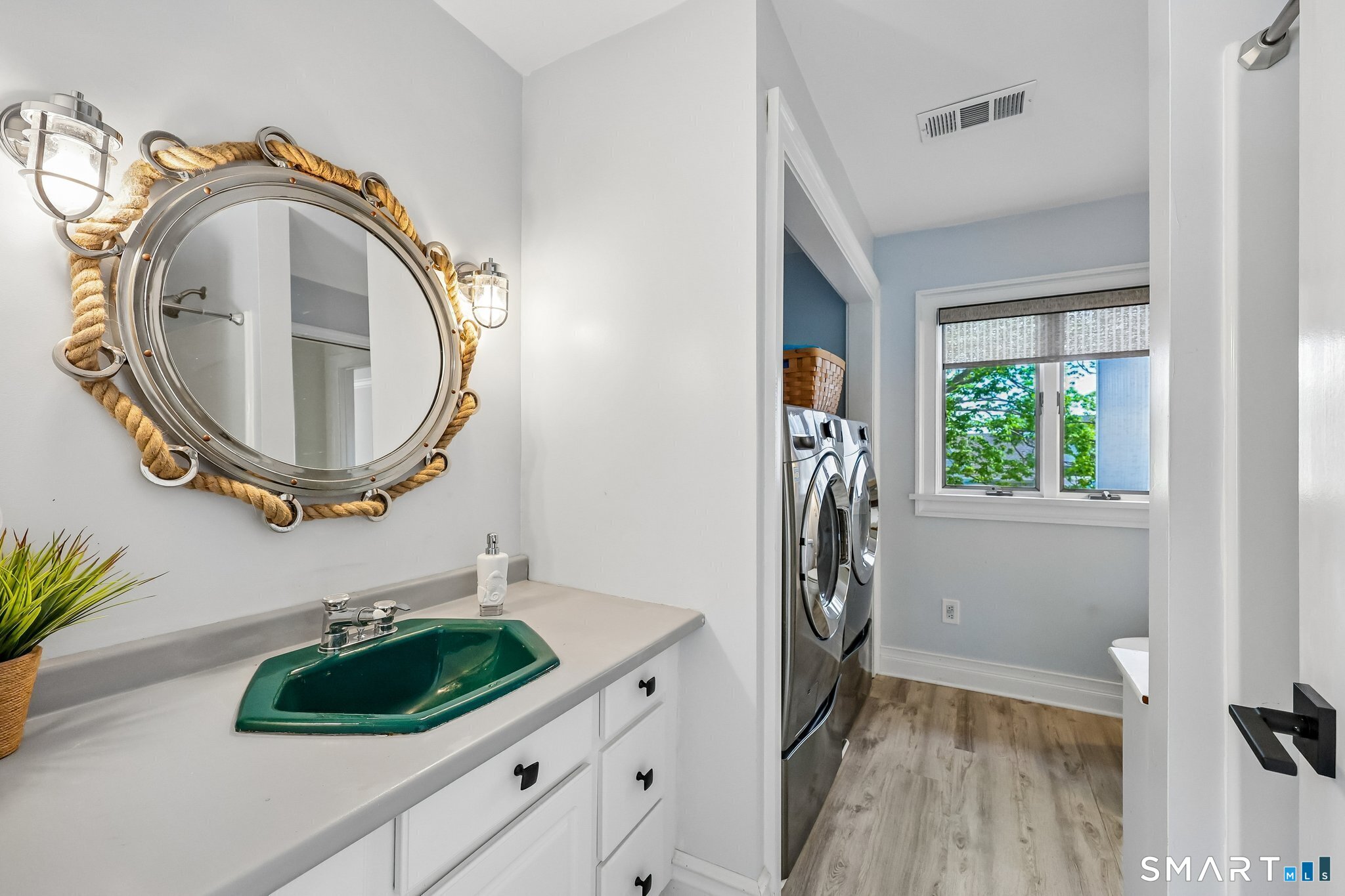 15 Lake Shore Drive East Lyme CT 06333