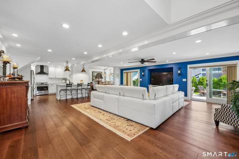 15 Lake Shore Drive East Lyme CT 06333