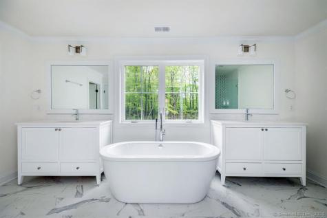 4B Vona Way Newtown CT 06470