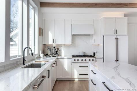 4B Vona Way Newtown CT 06470