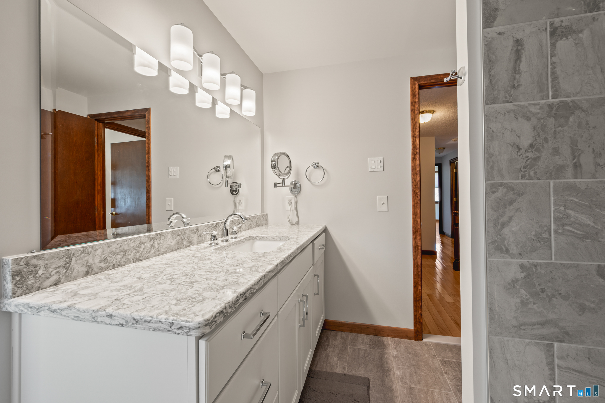 11 Hickory Hill Vernon CT 06066