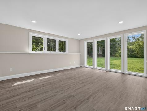 44 Chamberlain Hill Road Middletown CT 06457