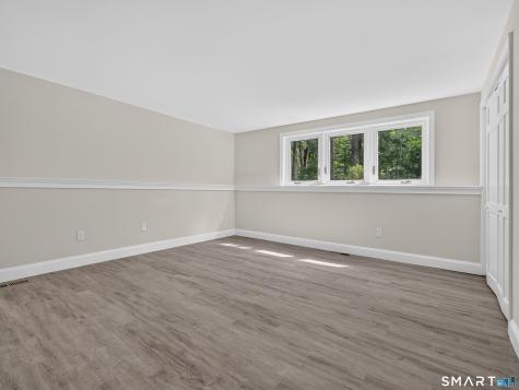 44 Chamberlain Hill Road Middletown CT 06457