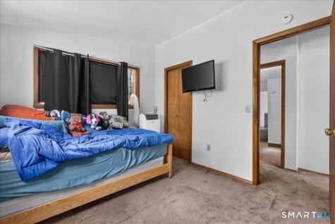 6 Paugussett Road Newtown CT 06482