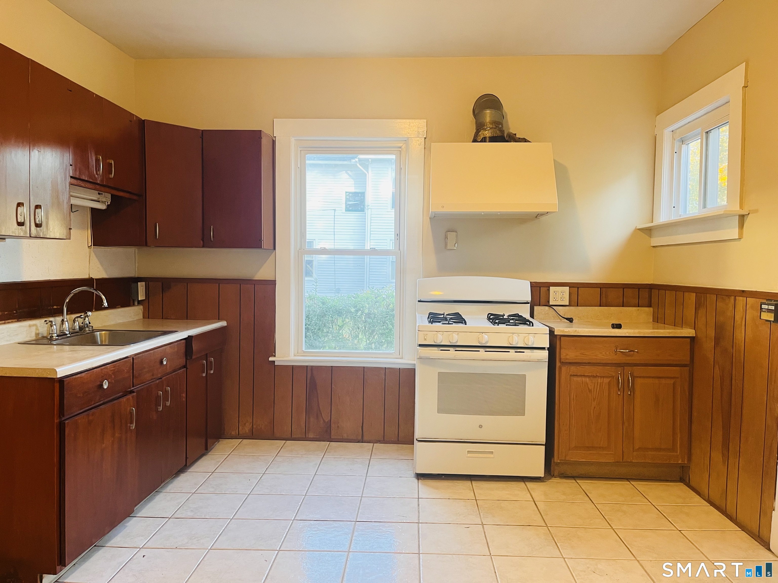 82 Williams Street Norwich CT 06360