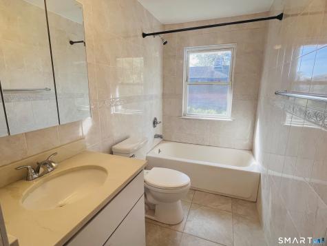 82 Williams Street Norwich CT 06360