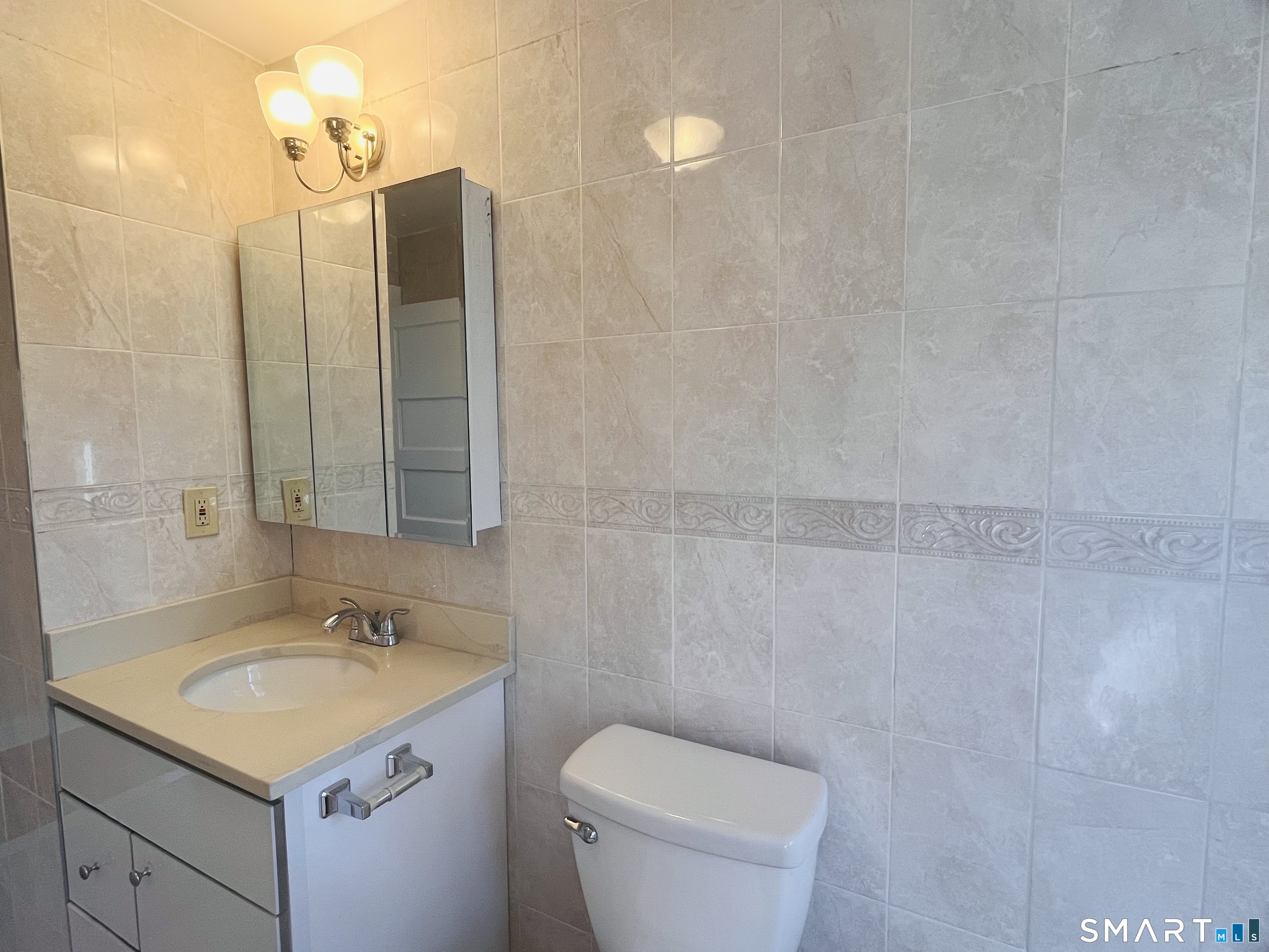 82 Williams Street Norwich CT 06360