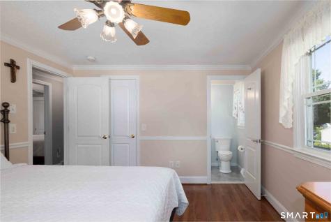 2 Woodridge Court Southington CT 06489