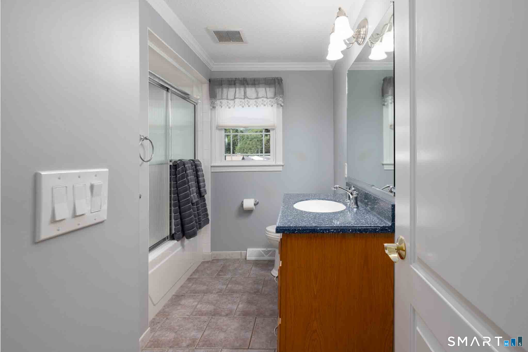 2 Woodridge Court Southington CT 06489