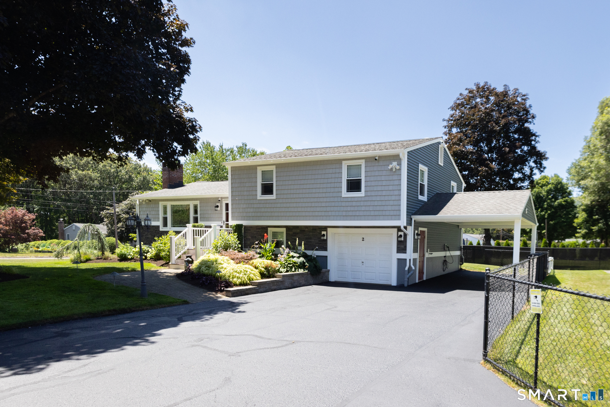 2 Woodridge Court Southington CT 06489