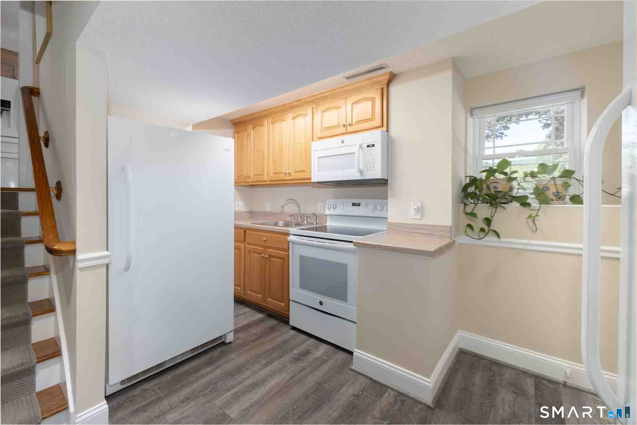 2 Woodridge Court Southington CT 06489