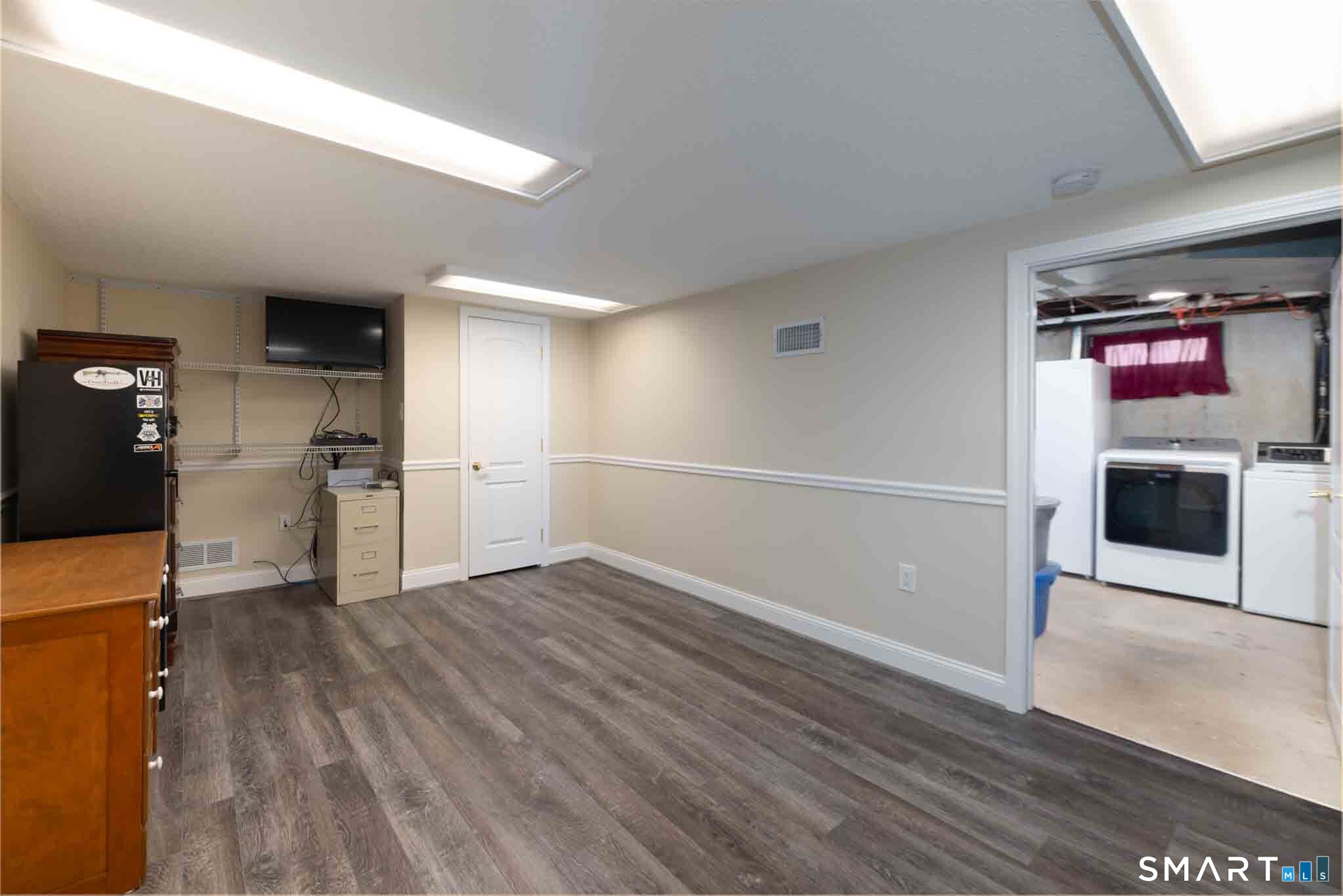 2 Woodridge Court Southington CT 06489