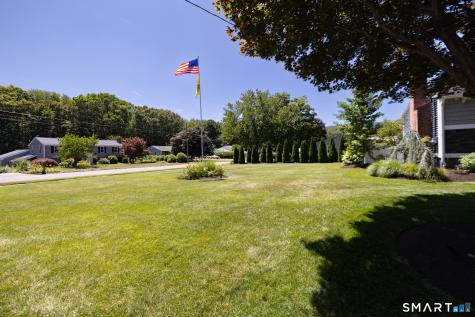 2 Woodridge Court Southington CT 06489