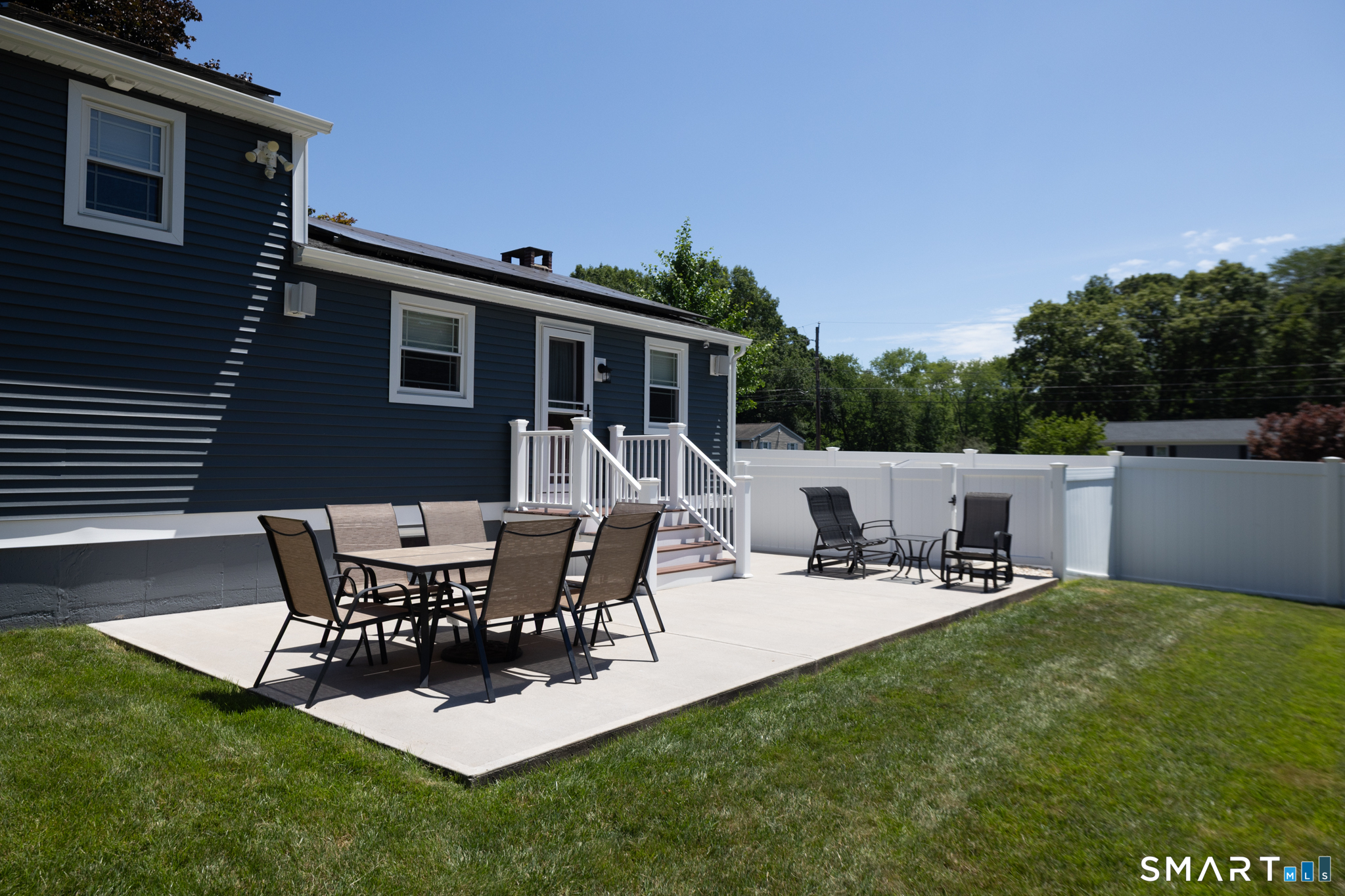 2 Woodridge Court Southington CT 06489