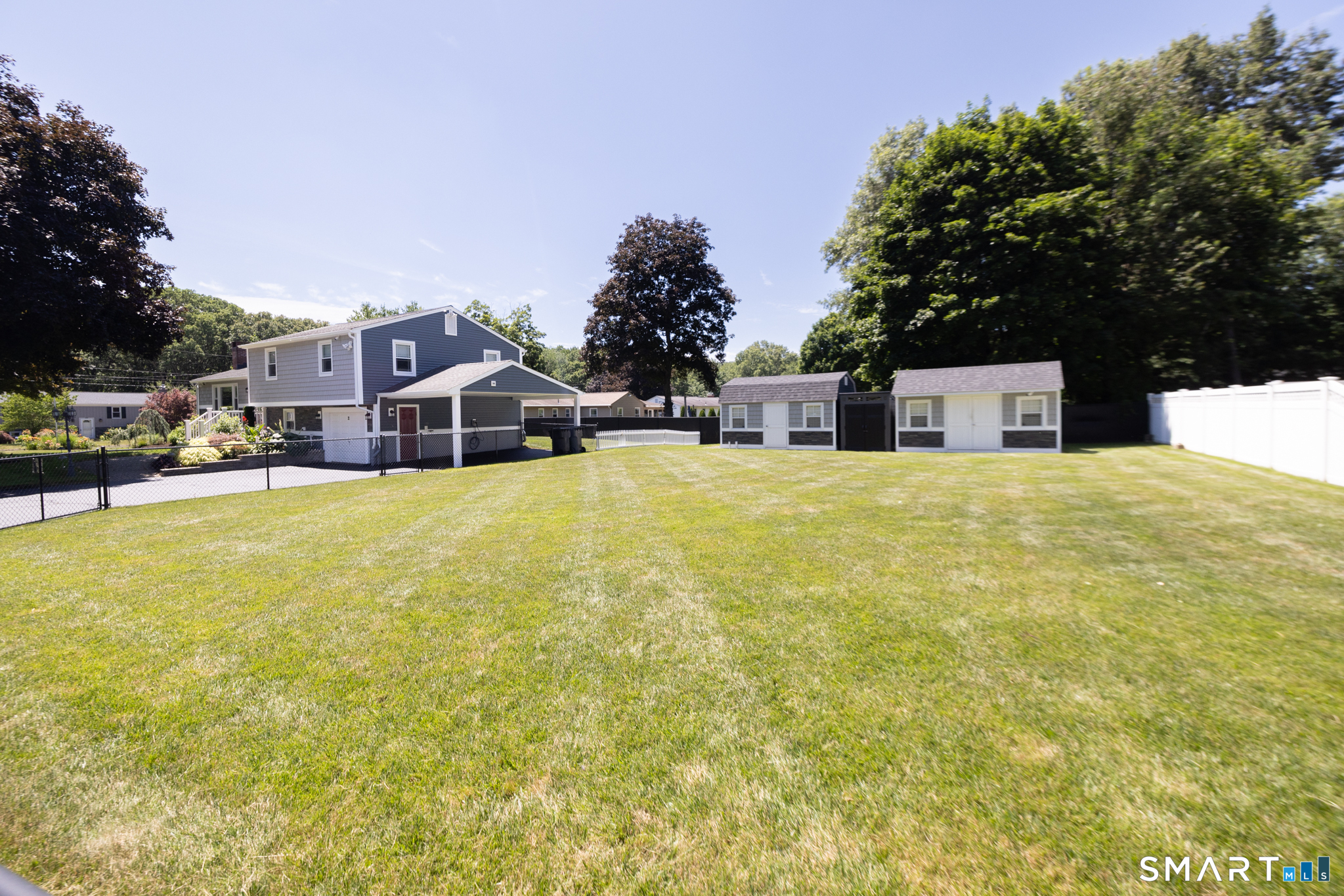 2 Woodridge Court Southington CT 06489