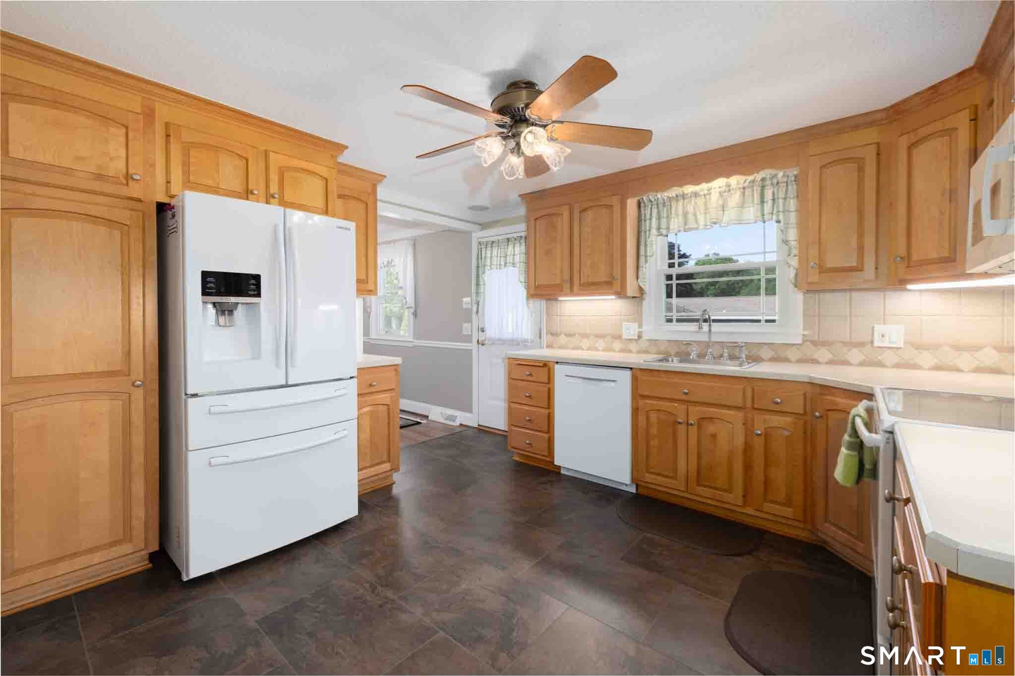 2 Woodridge Court Southington CT 06489