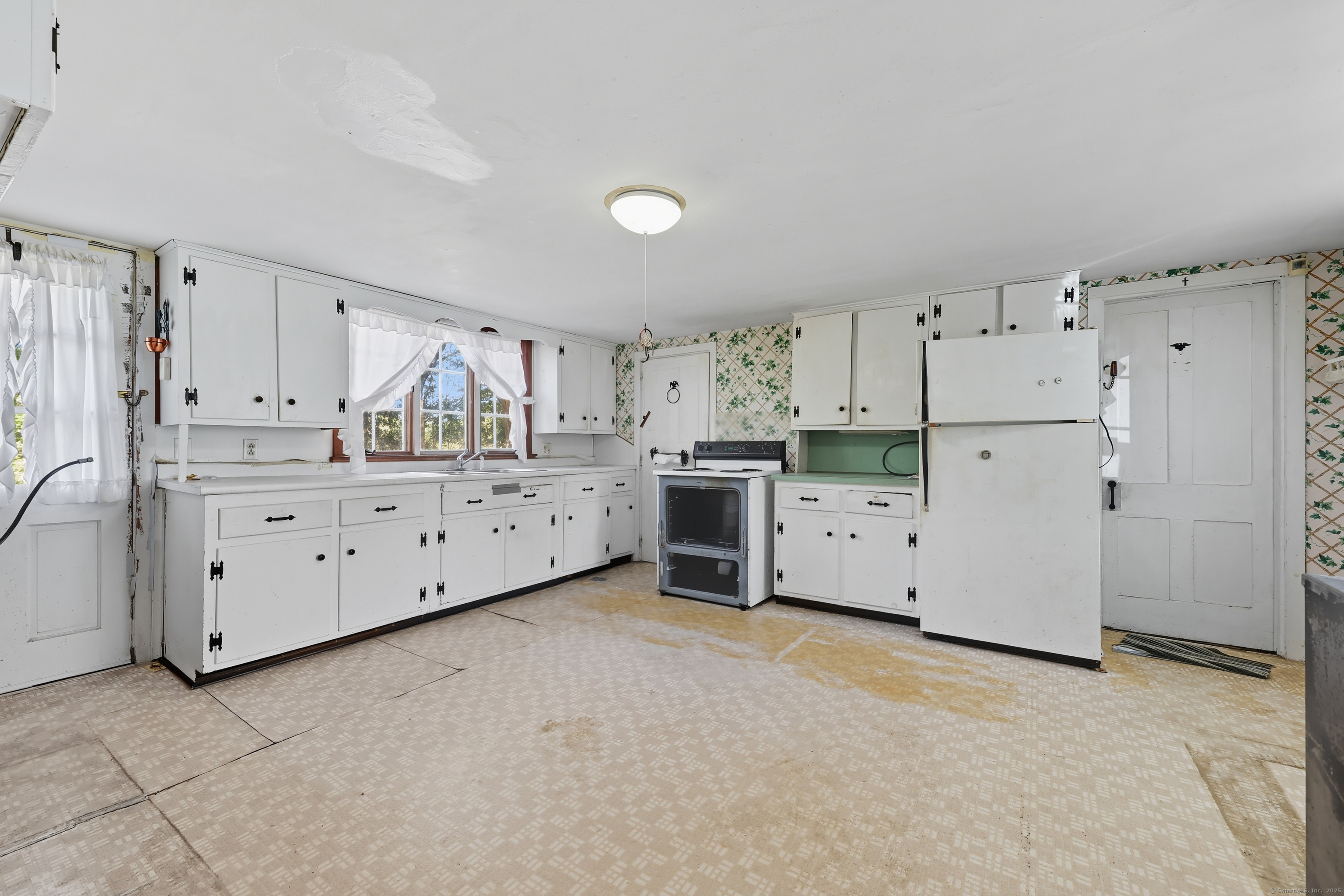 36 Cooper Lane Coventry CT 06238