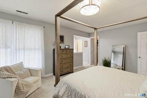 18 Partridgetown Road Naugatuck CT 06770