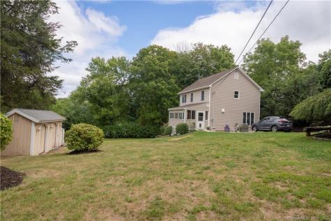 32 Taagan Point Drive Danbury CT 06811