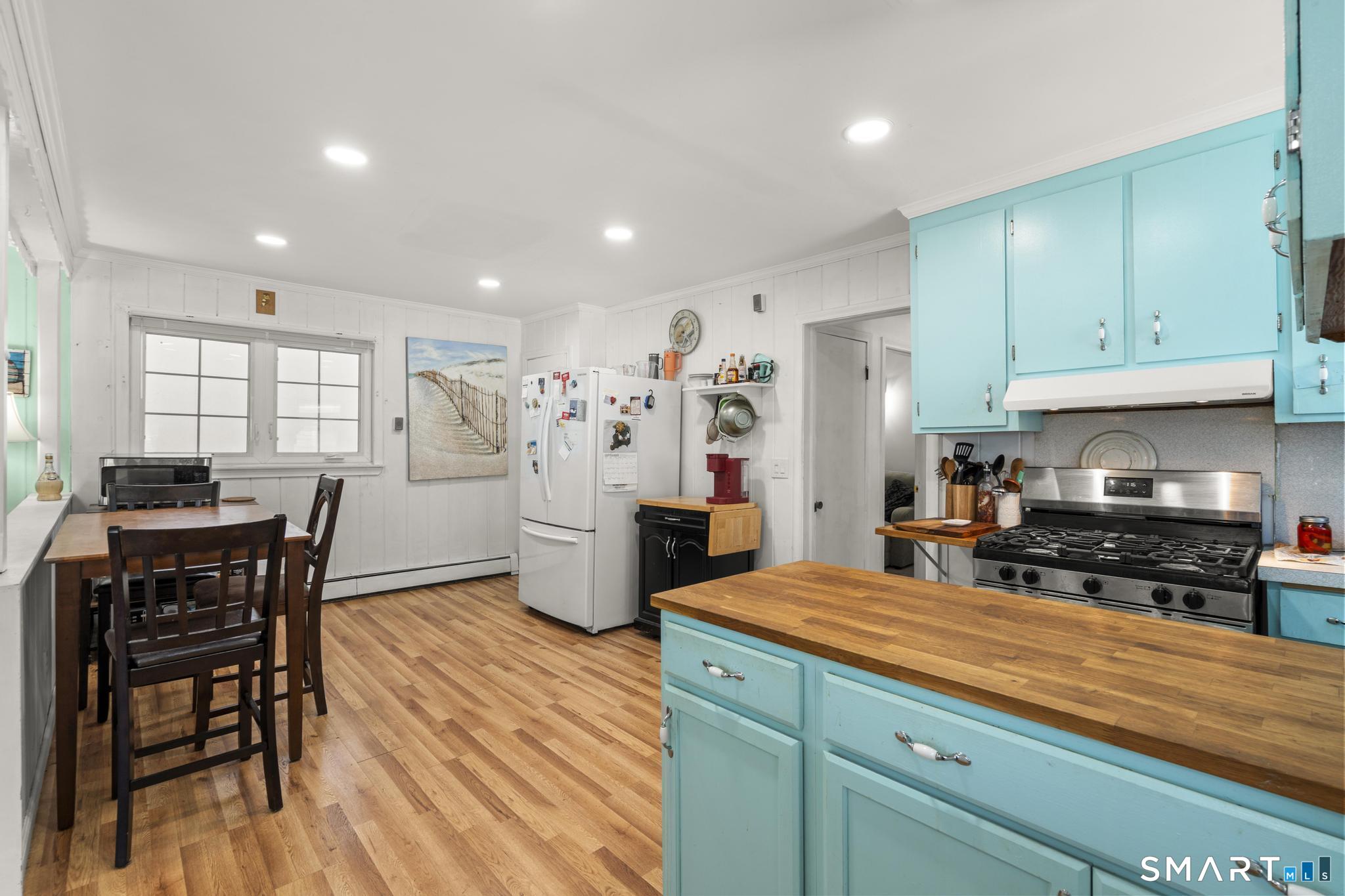 752 East Broadway Milford CT 06460