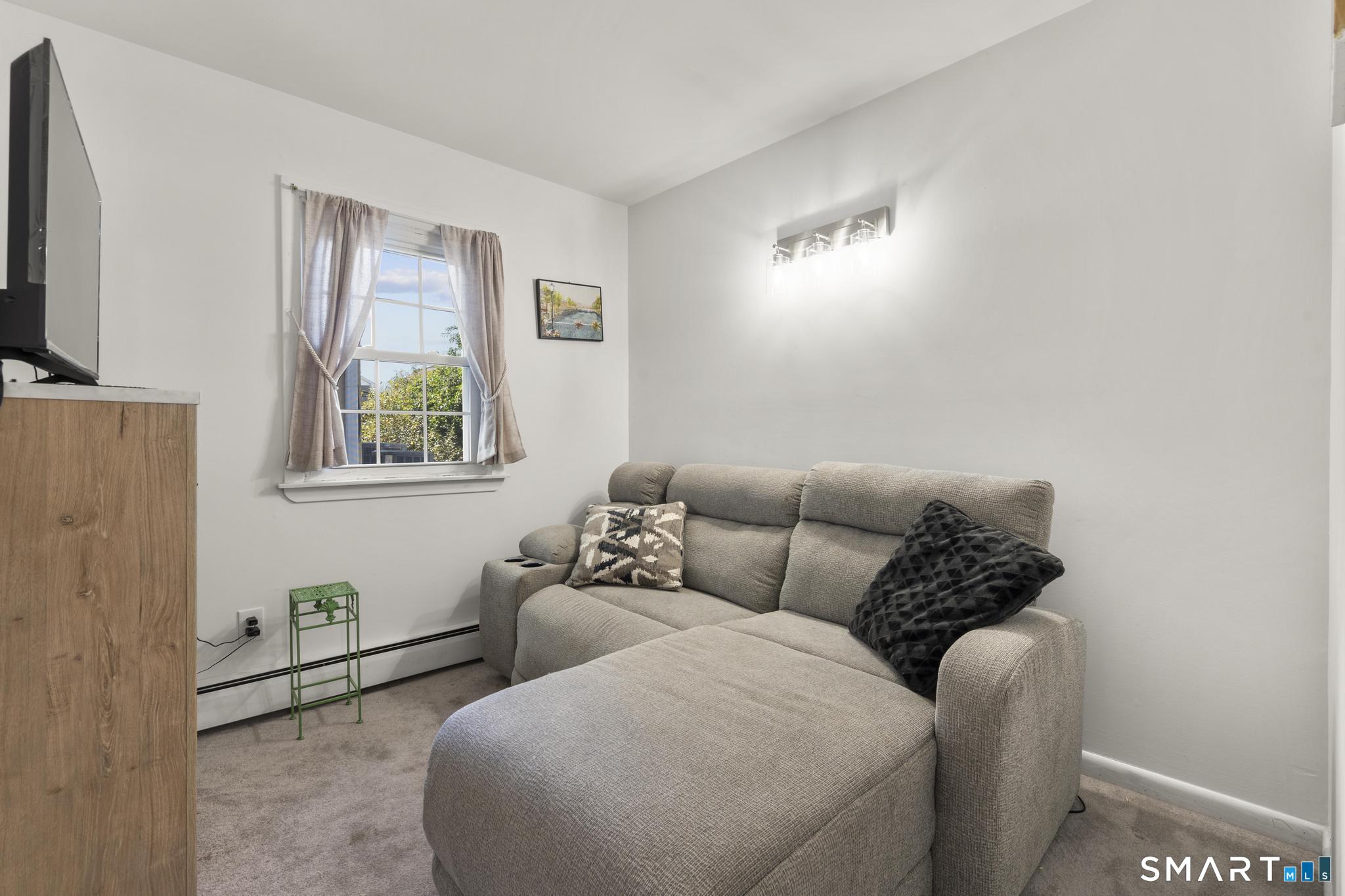 752 East Broadway Milford CT 06460