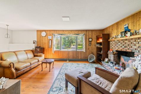 45 Elaine Drive Southbury CT 06488