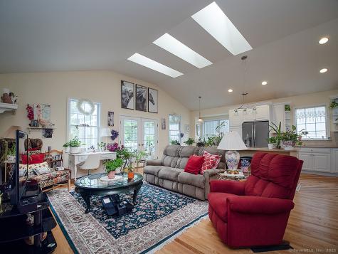 3 Timberland Way Beacon Falls CT 06403