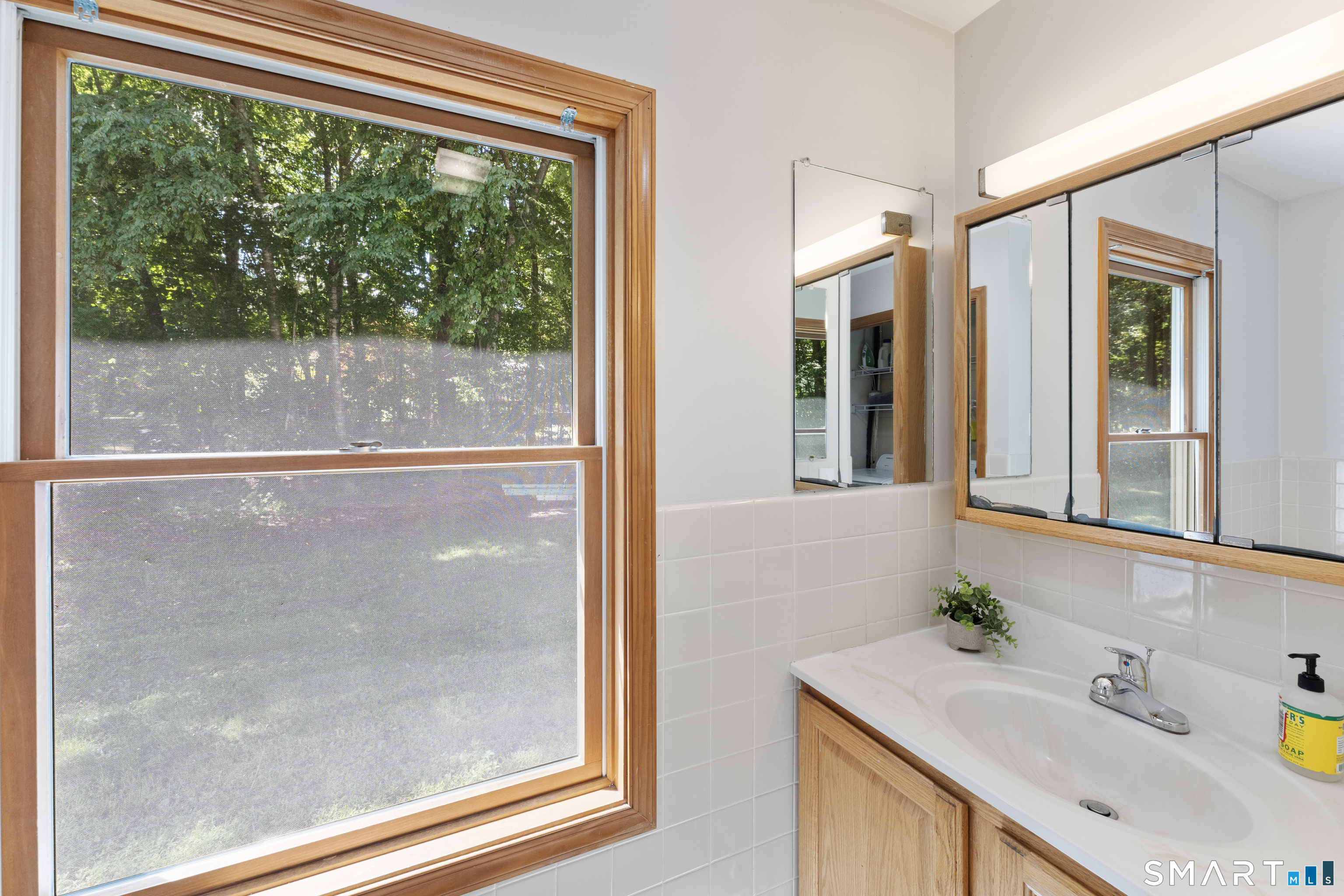 11 Lochdale Drive Montville CT 06370