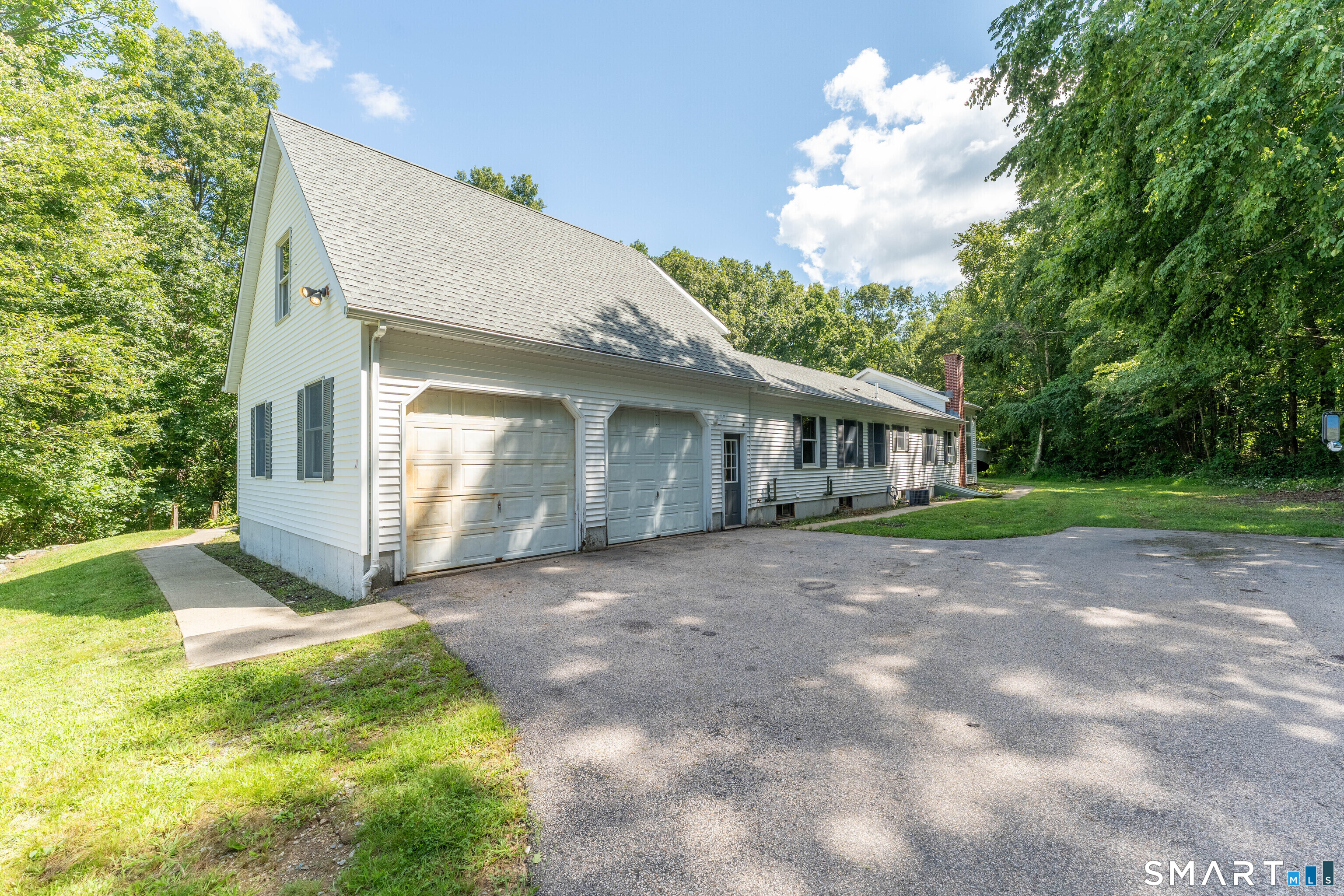 11 Lochdale Drive Montville CT 06370