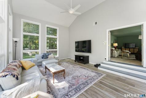 11 Lochdale Drive Montville CT 06370