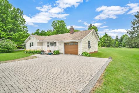77 Burnham Road Avon CT 06001