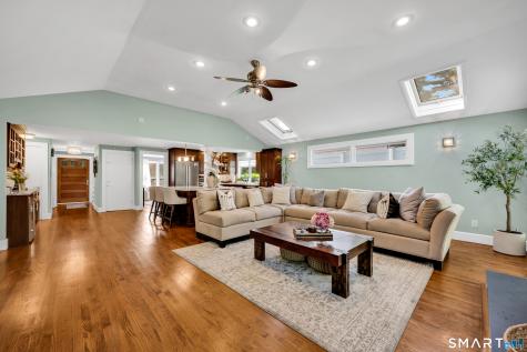 204 Braeside Drive Hamden CT 06514