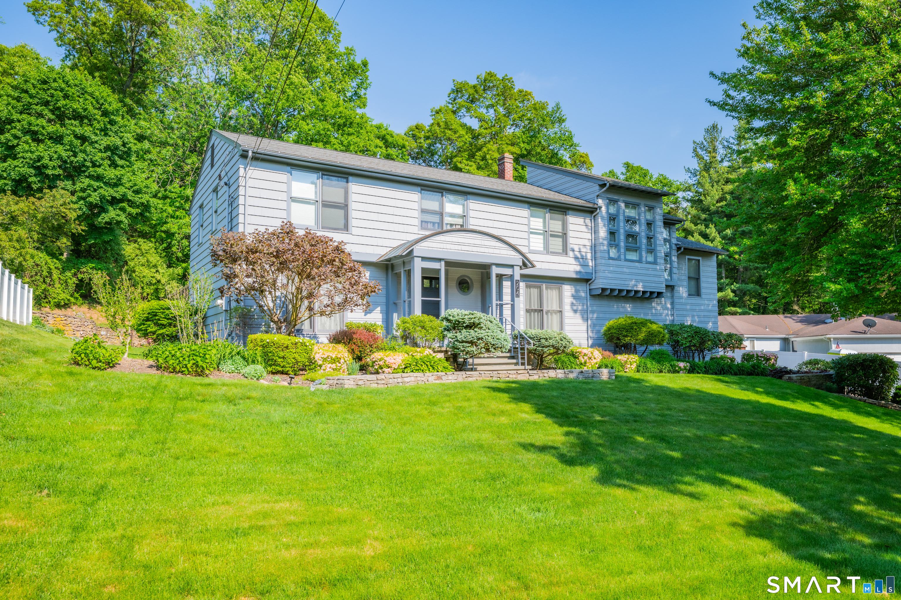 204 Braeside Drive Hamden CT 06514