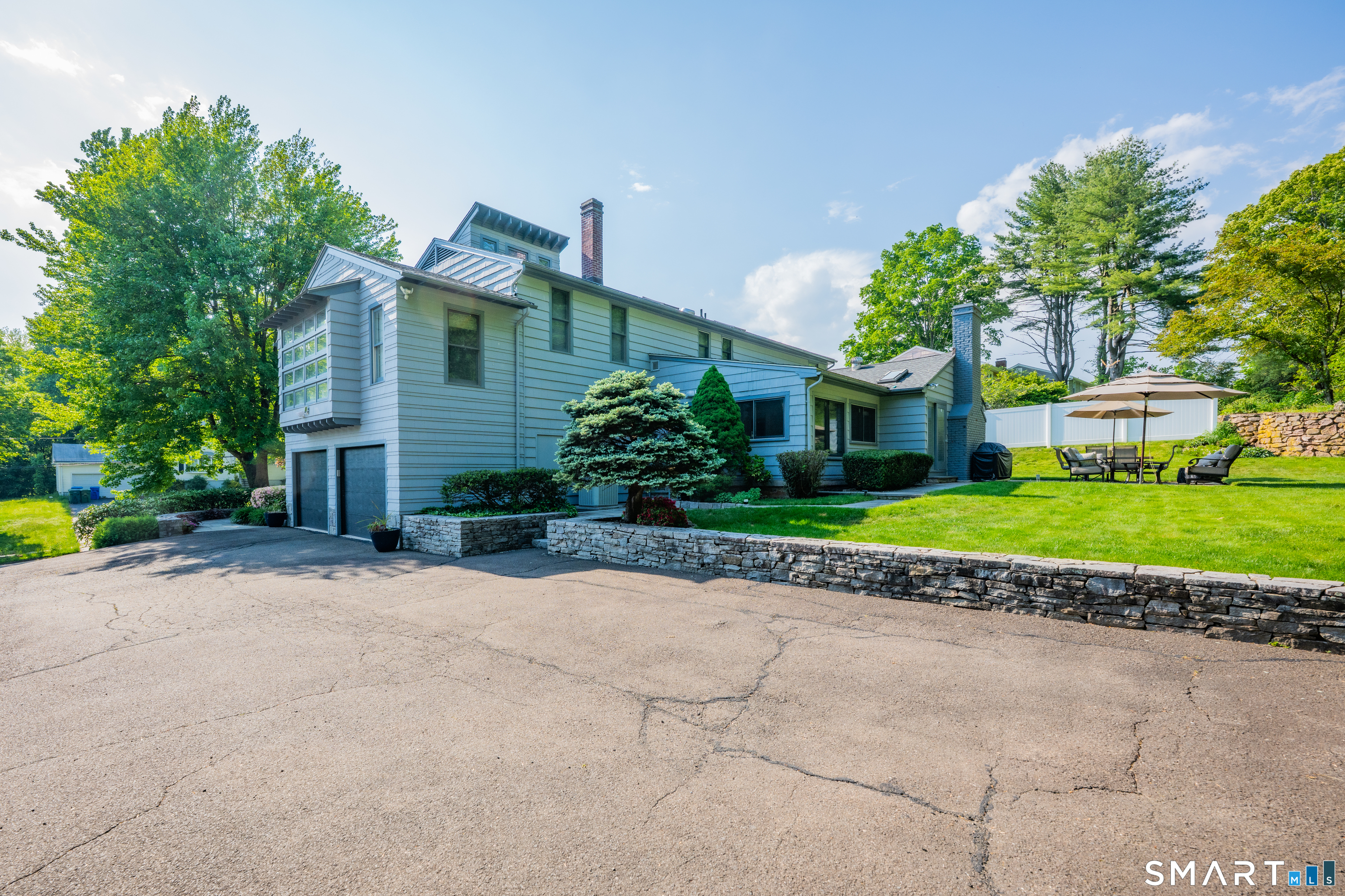 204 Braeside Drive Hamden CT 06514